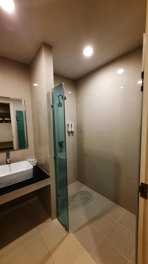 Leosor Hotel Nakhon Ratchasima Ngoại thất bức ảnh