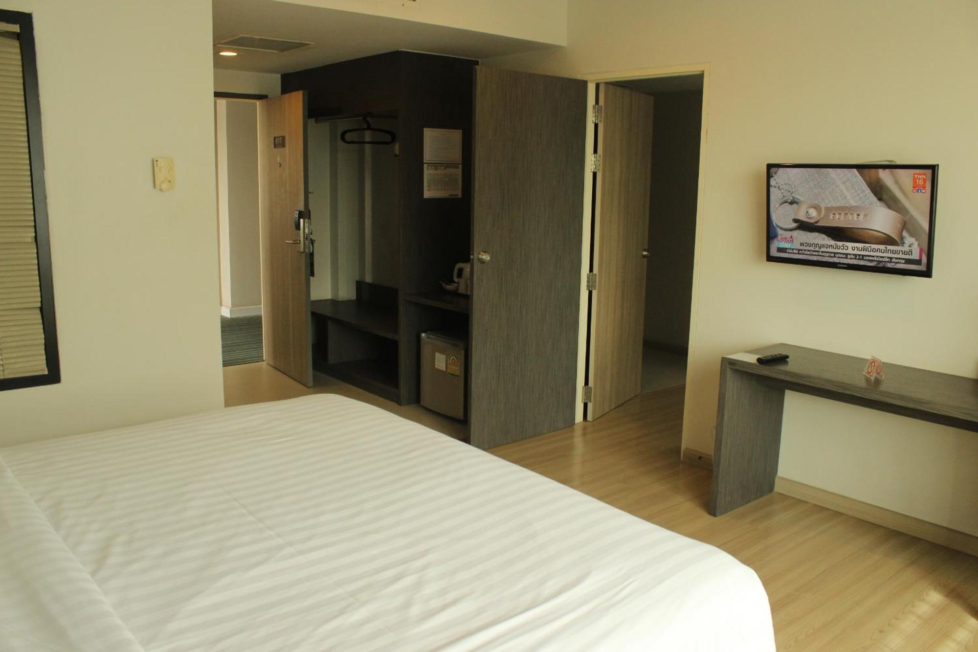 Leosor Hotel Nakhon Ratchasima Ngoại thất bức ảnh