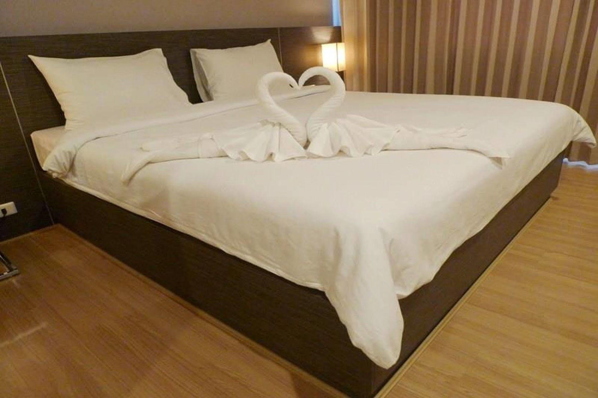 Leosor Hotel Nakhon Ratchasima Ngoại thất bức ảnh
