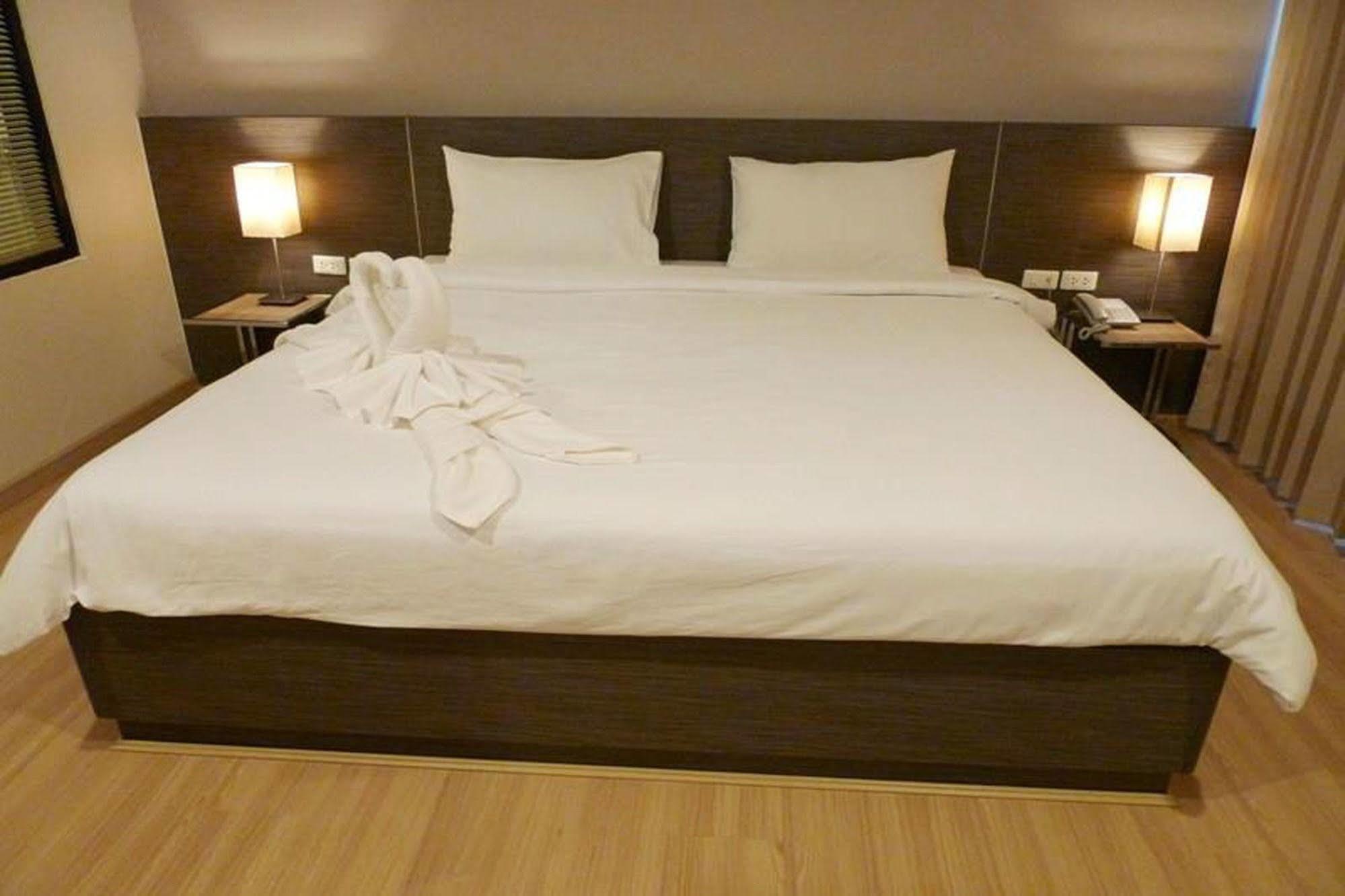 Leosor Hotel Nakhon Ratchasima Ngoại thất bức ảnh