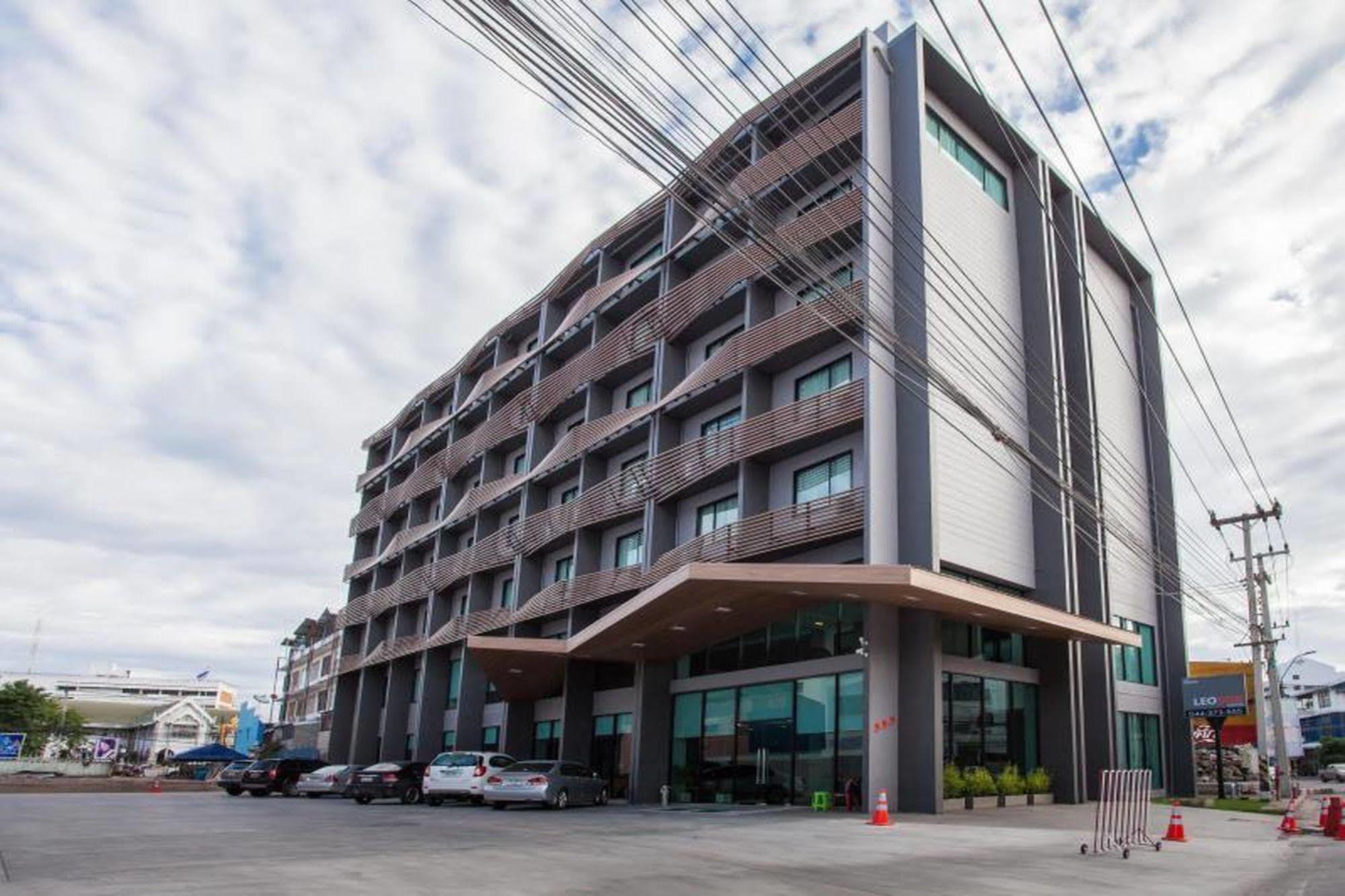 Leosor Hotel Nakhon Ratchasima Ngoại thất bức ảnh